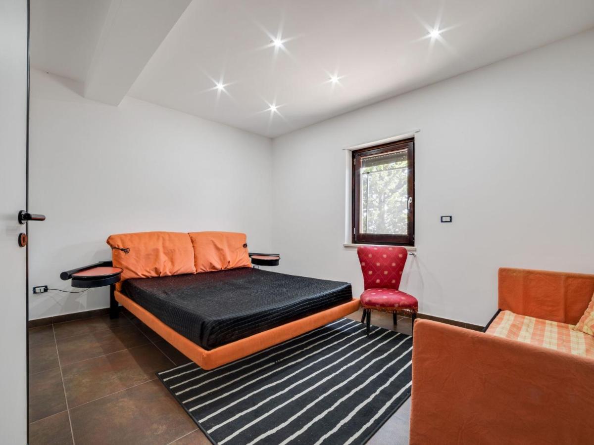 Belvilla By Oyo Modern Villa In Nissoria With Pool 外观 照片